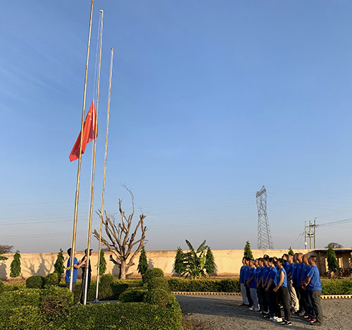 身在海外 心系祖國 - 坦桑園區全體華人員工祝福祖國70周年生日快樂