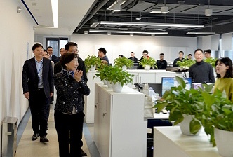 開工大吉！新春團拜鼓干勁  龍騰潮涌開新局—海企技術公司開展2024年新年團拜活動 
